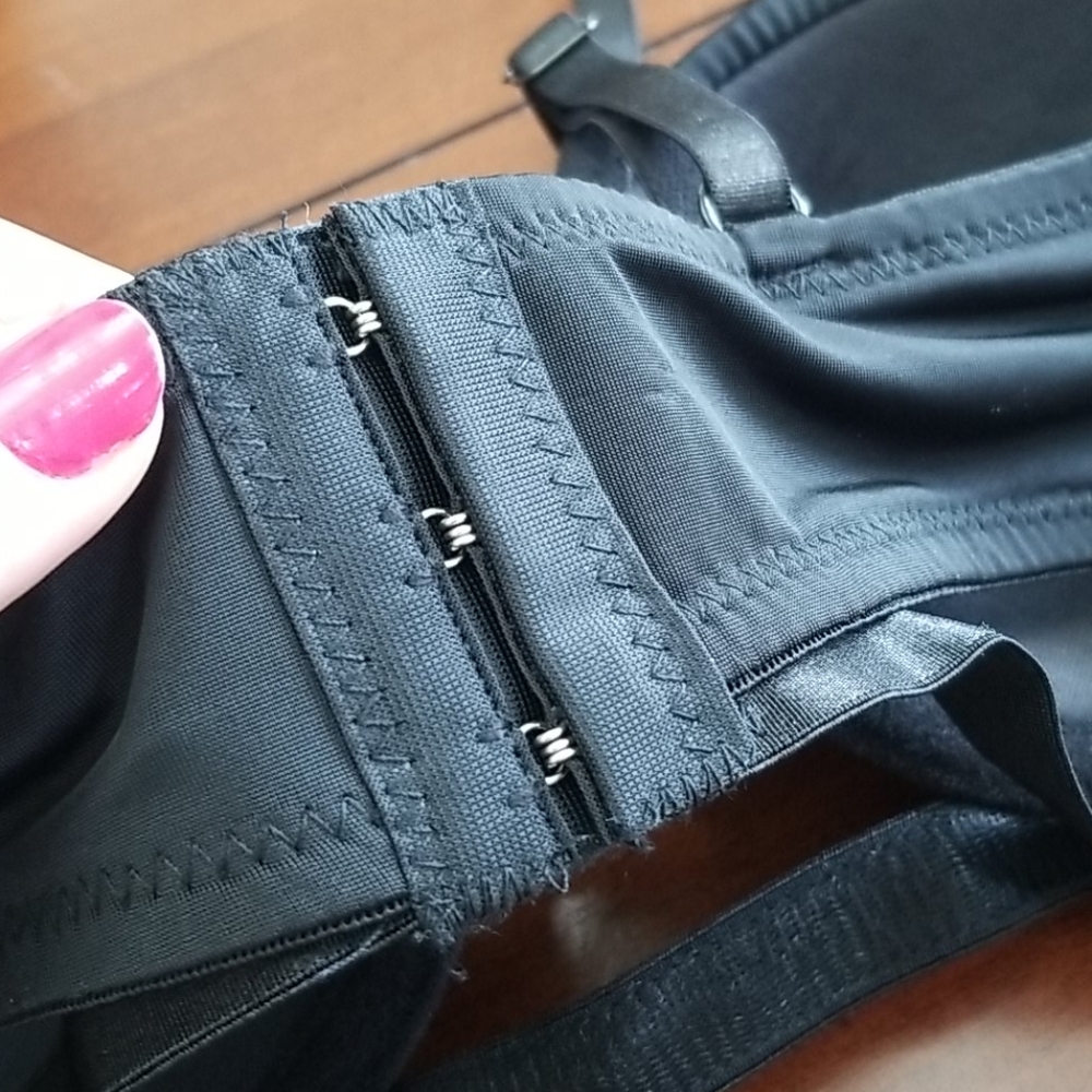 ๐ค BLACK BRA - Picture 8 of 11